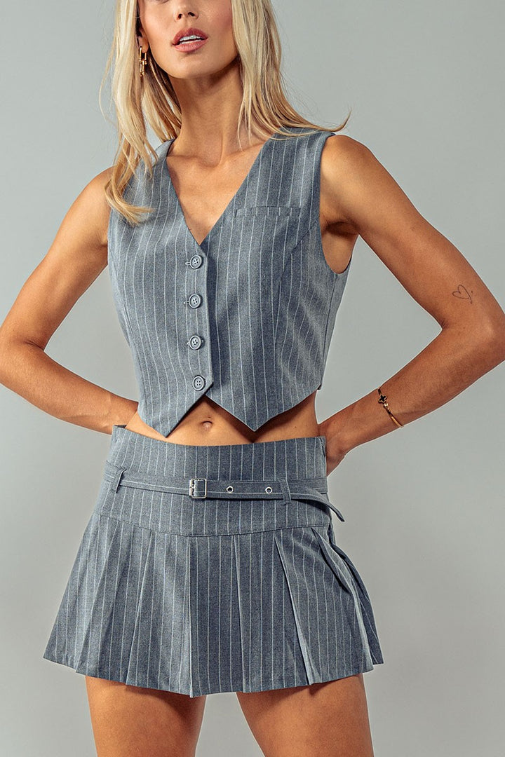 Chic Executive Pleated Mini Skirt in Grey - Women's Wholesale Mini Skirts | Trend Notes
