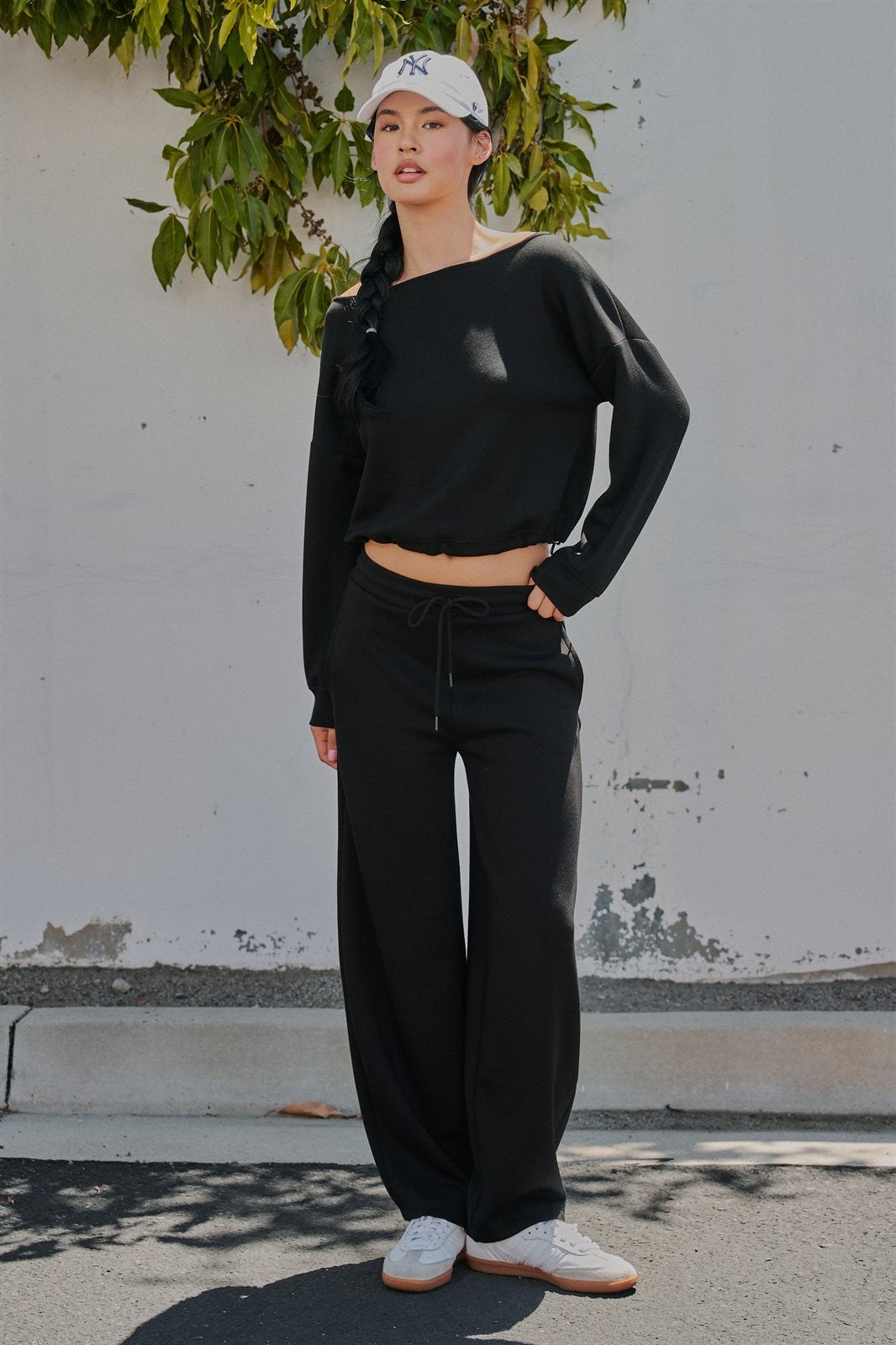 Scuba Knit Barrel Leg Pant with Drawstring Waist in Black - Women's Wholesale Sweatpants & Joggers | Trend Notes