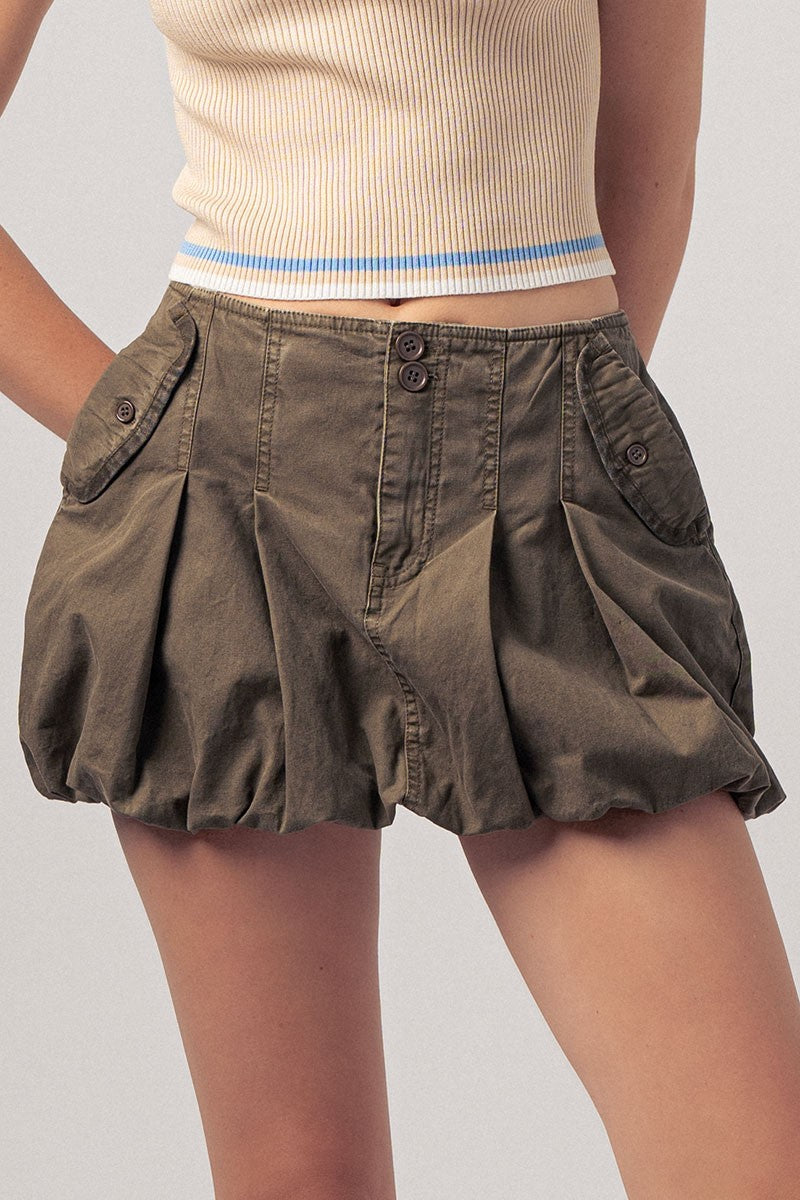Balloon-Hem Cargo Mini Skort in Olive - Women's Wholesale Mini Skirts | Trend Notes