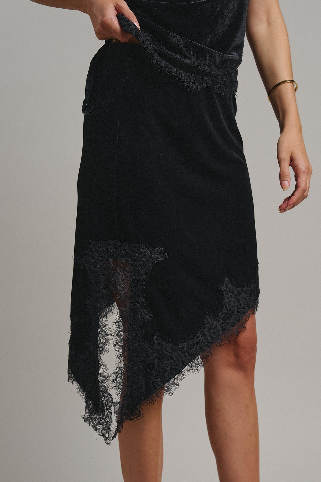 Midnight Lace Velvet Midi Skirt in Black - Women's Wholesale Midi Skirts | Trend Notes