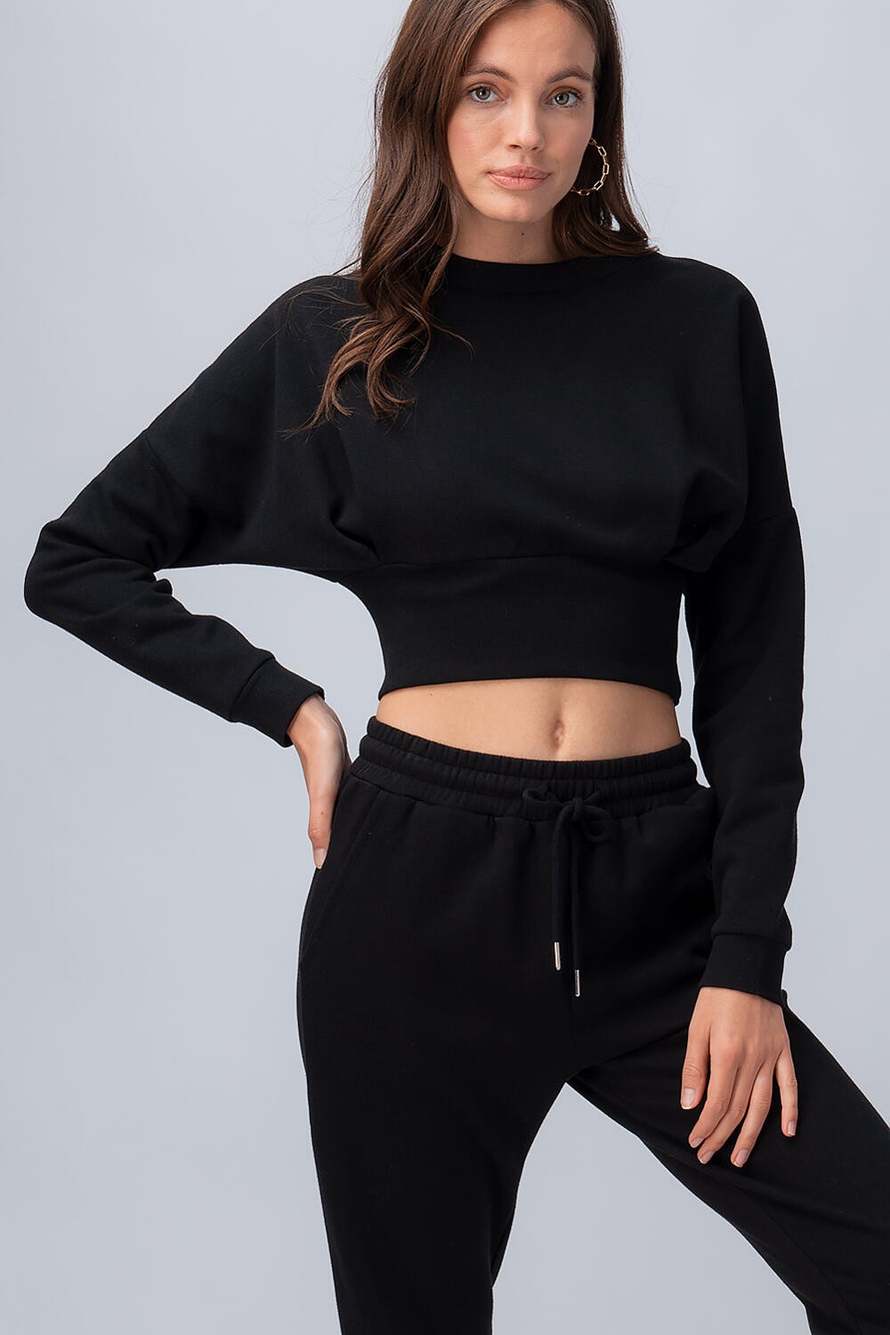 Cropped Ribbed Waist Lounge Tops in Black - Women's Wholesale Sweaters | Trend Notes
