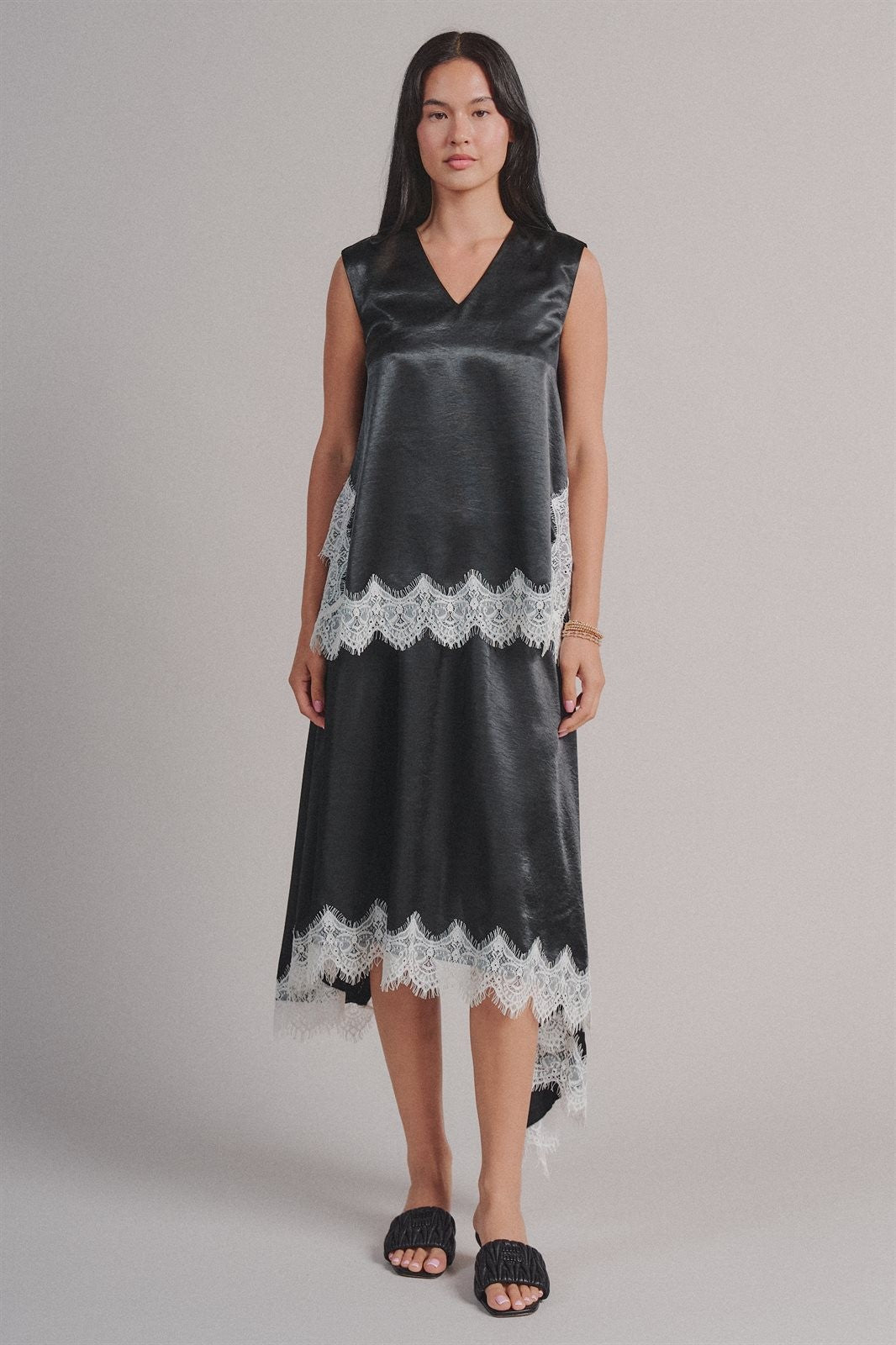 Satin Lace Trim Sleeveless V-Neck Top in Black - Women's Wholesale Shirts & Blouses | Trend Notes