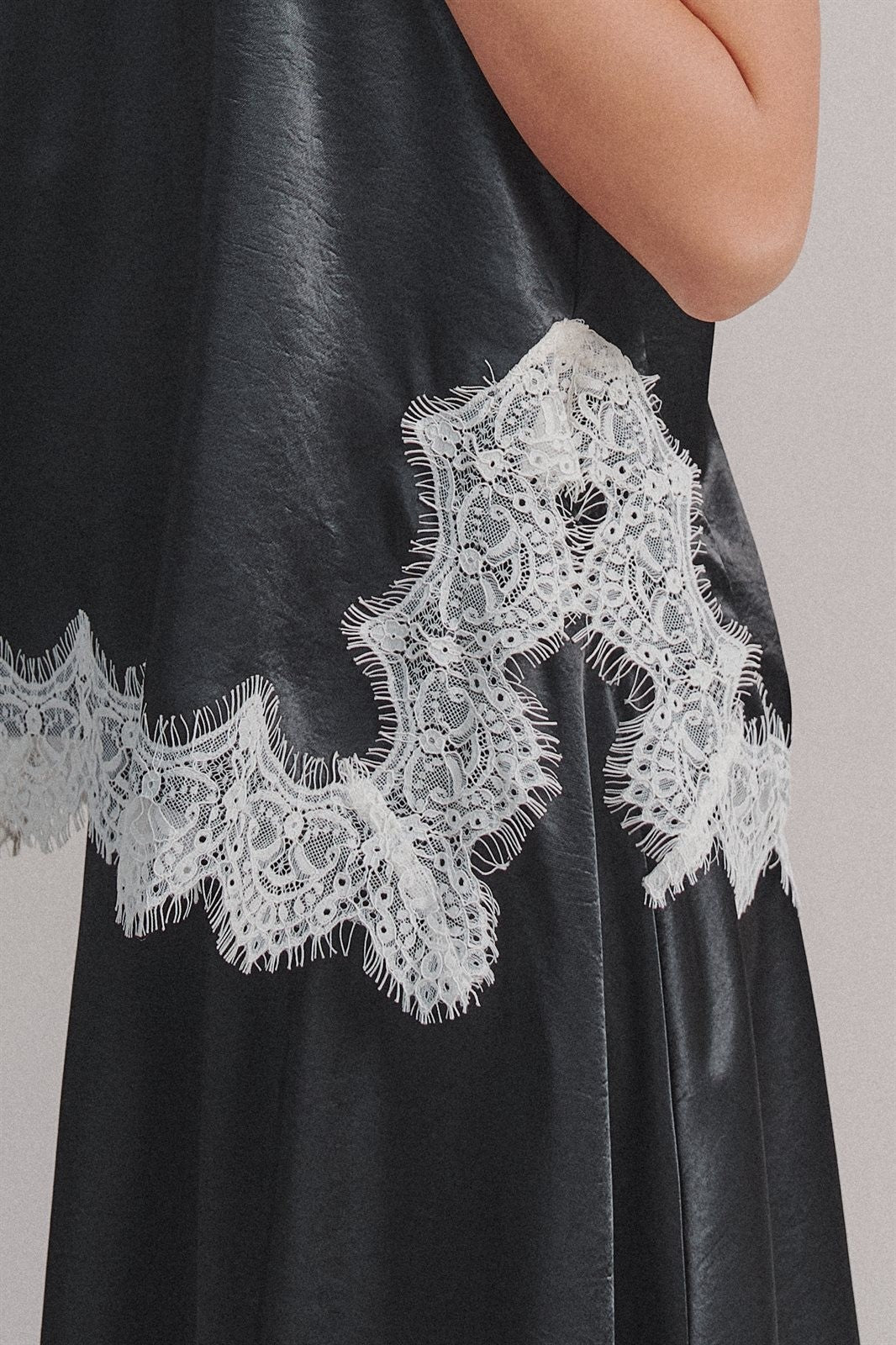 Satin Lace Trim Sleeveless V-Neck Top in Black - Women's Wholesale Shirts & Blouses | Trend Notes
