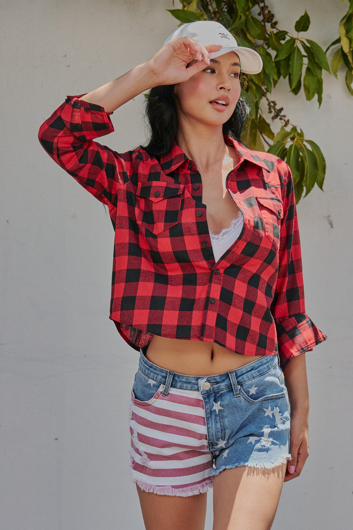 Buffalo Check Plaid Flannel Shirt with Chest Pockets in Red Black - Women's Wholesale Shirts & Blouses | Trend Notes