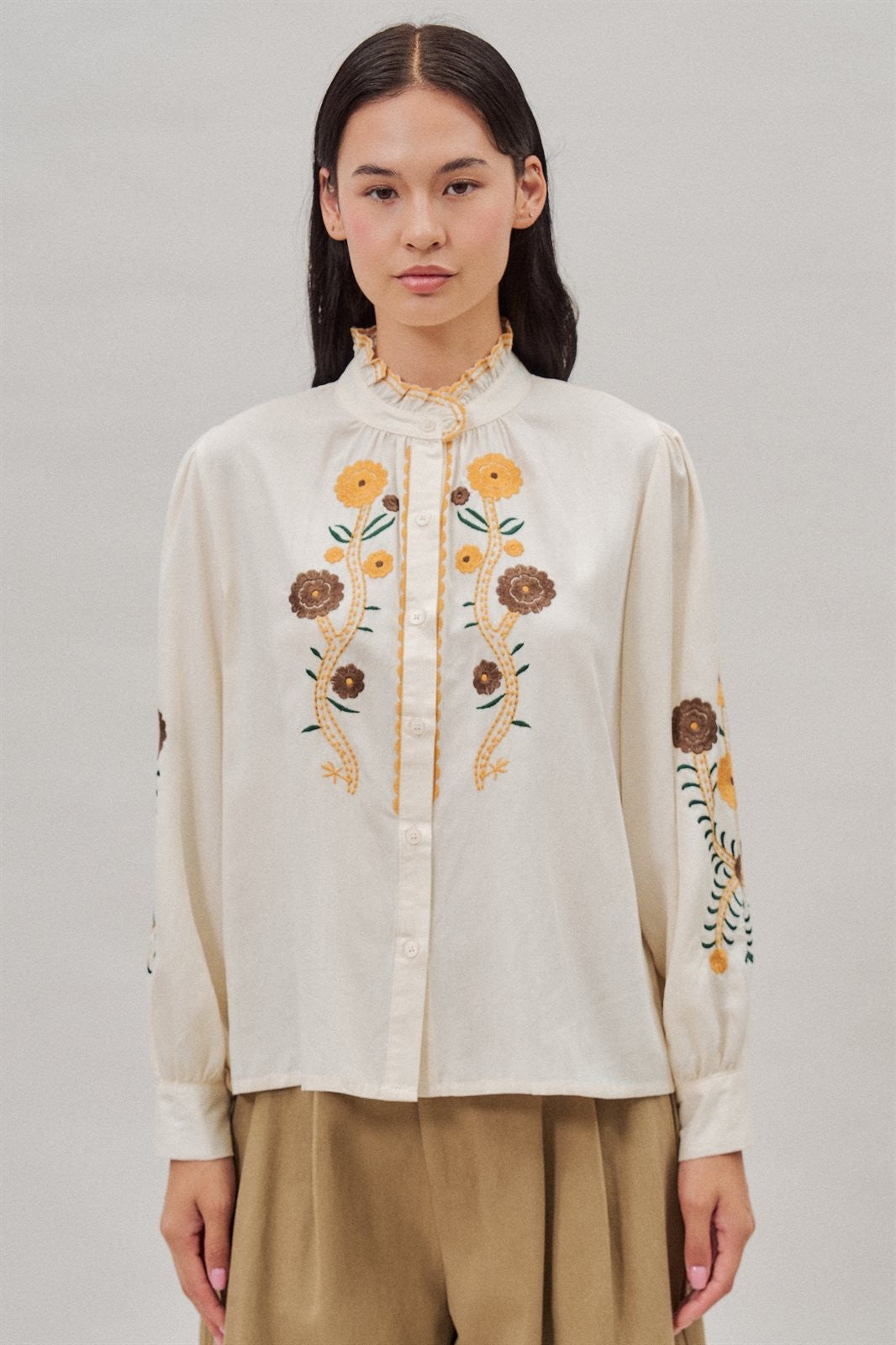 Embroidered Ruffle Neck Blouse in Western Folk Style in Ivory - Women's Wholesale Blankets | Trend Notes