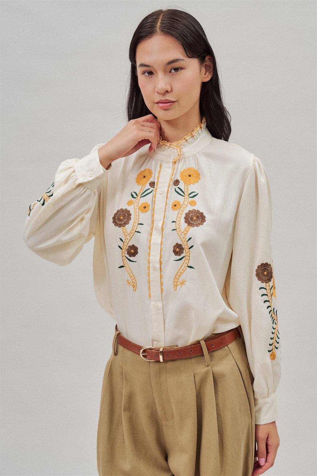 Embroidered Ruffle Neck Blouse in Western Folk Style in Ivory - Women's Wholesale Blankets | Trend Notes