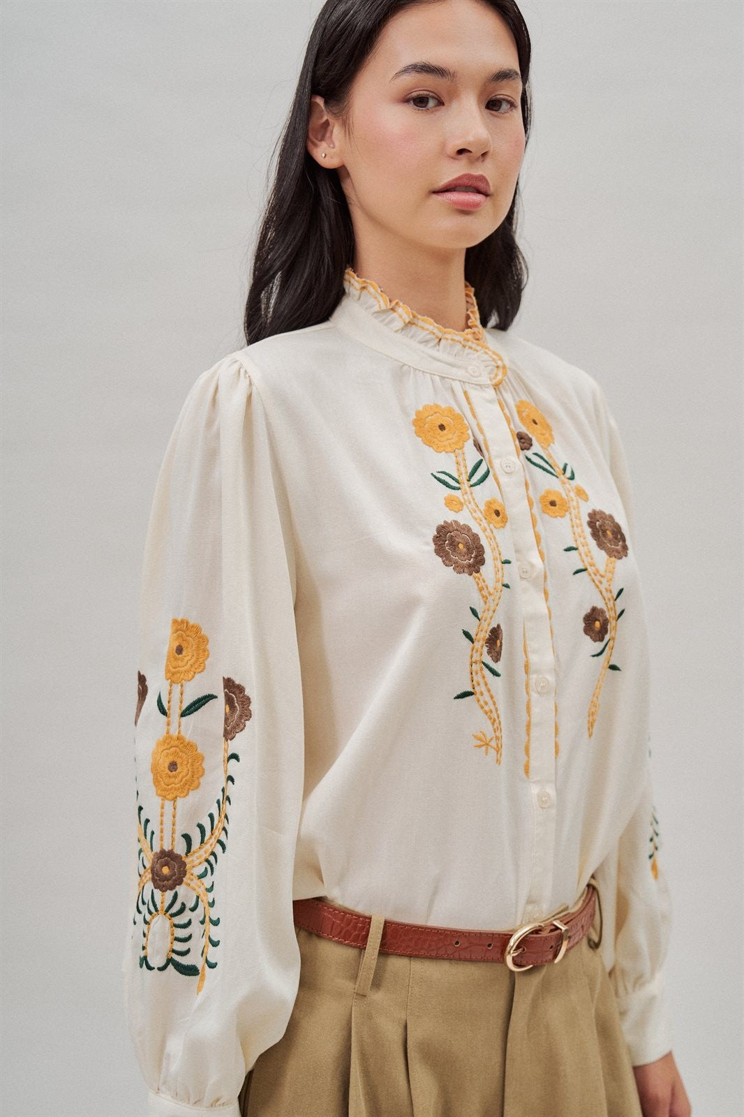 Embroidered Ruffle Neck Blouse in Western Folk Style in Ivory - Women's Wholesale Blankets | Trend Notes