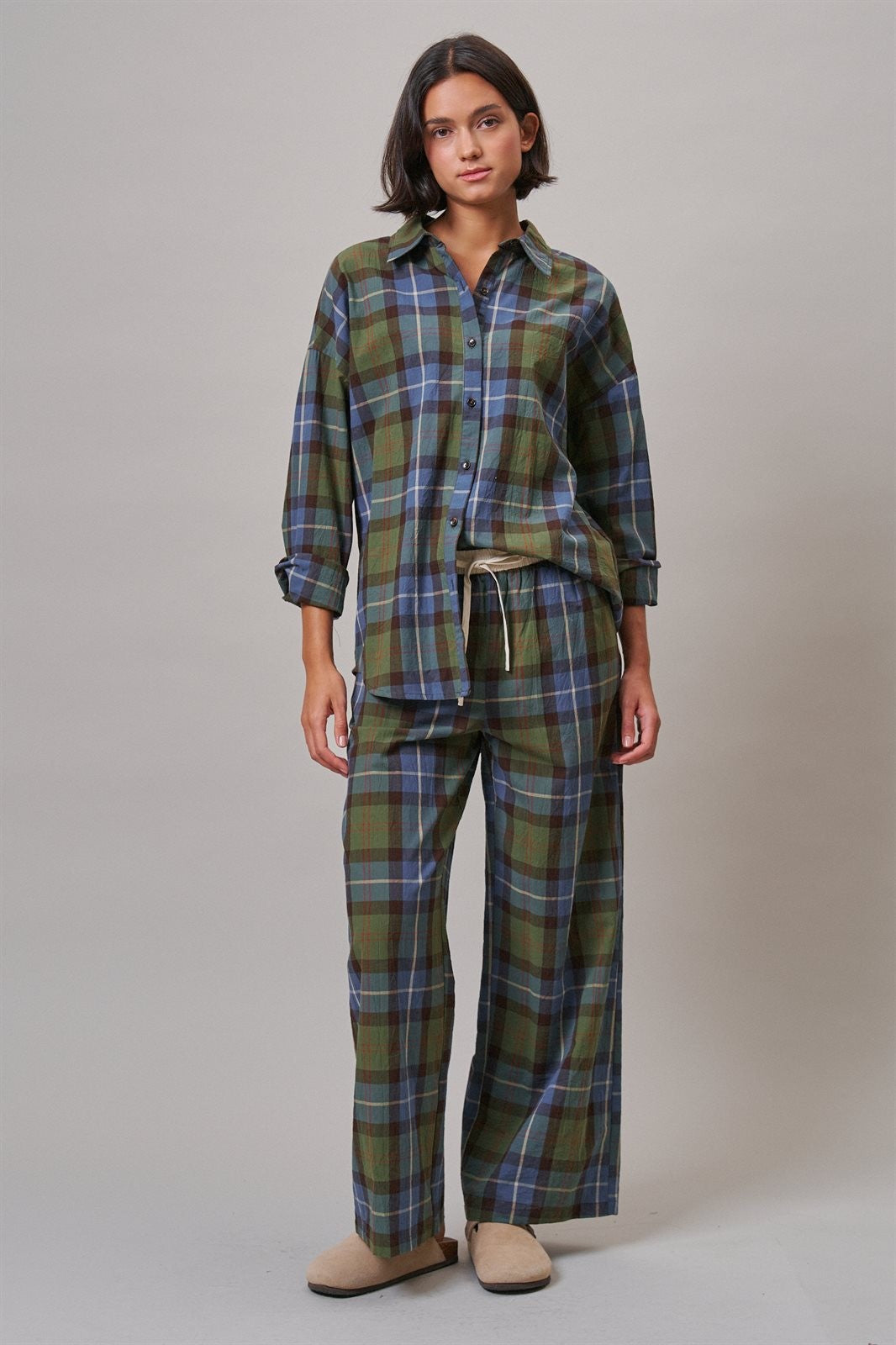 Cotton Plaid Button-Down Collared Shirt in Green - Women's Wholesale Shirts & Blouses | Trend Notes