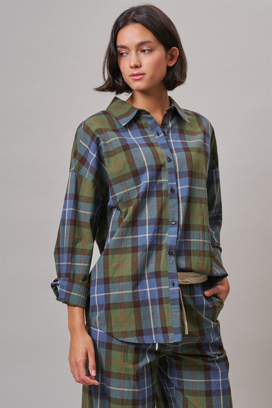 Cotton Plaid Button-Down Collared Shirt in Green - Women's Wholesale Shirts & Blouses | Trend Notes