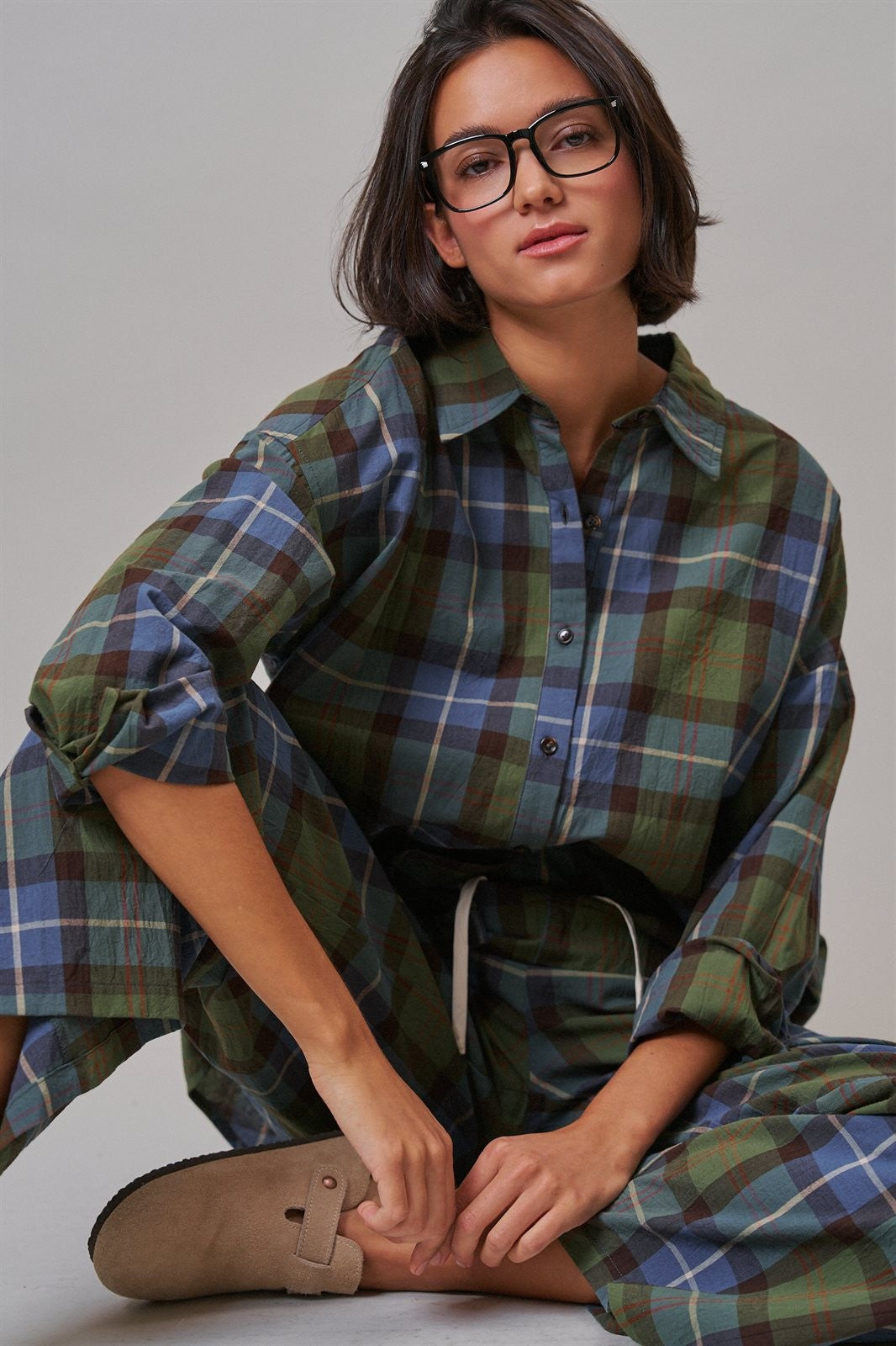 Cotton Plaid Button-Down Collared Shirt in Green - Women's Wholesale Shirts & Blouses | Trend Notes