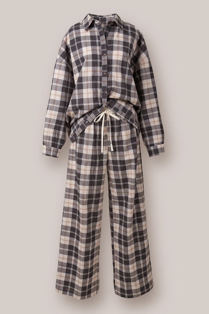 Cotton Plaid Button-Down Collared Shirt in Grey - Women's Wholesale Shirts & Blouses | Trend Notes