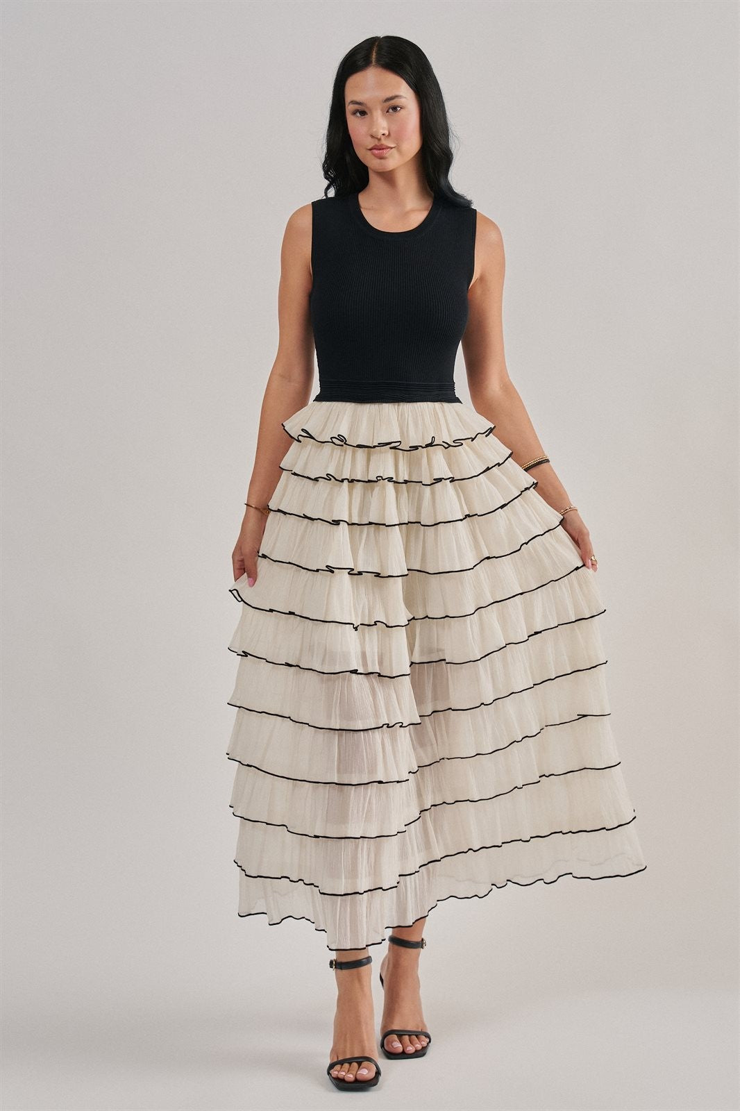 Tiered Ruffle Maxi Dress With Contrast Trim in Black - Women's Wholesale Cocktail Dresses | Trend Notes