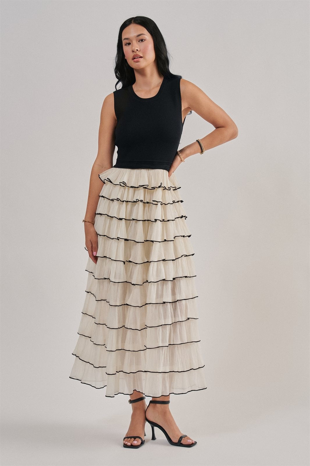 Tiered Ruffle Maxi Dress With Contrast Trim in Black - Women's Wholesale Cocktail Dresses | Trend Notes