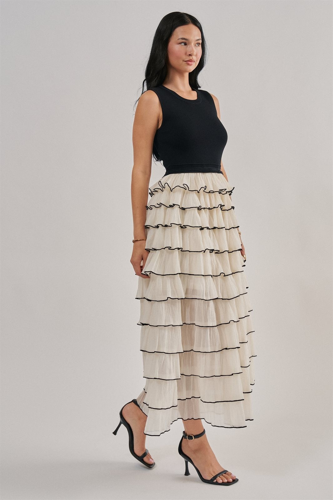 Tiered Ruffle Maxi Dress With Contrast Trim in Black - Women's Wholesale Cocktail Dresses | Trend Notes