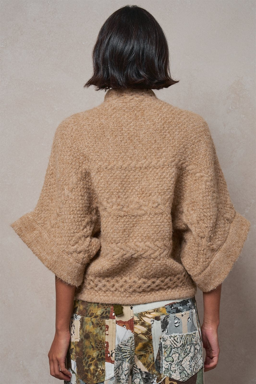 Cable Knit Zip-Up Oversized Cardigan Sweater in Camel - Women's Wholesale Cardigans & Shrugs | Trend Notes