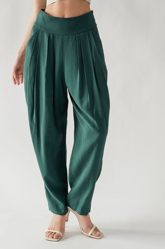 Relaxed Pleated Pants with Wide Waistband in Green - Women's Wholesale Pants | Trend Notes