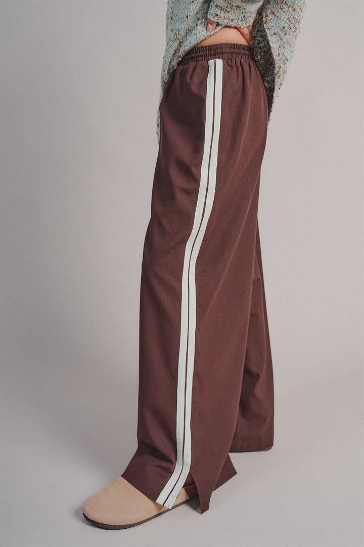 Side Stripe Drawstring Wide-Leg Pants in Brown - Women's Wholesale Casual Pants | Trend Notes