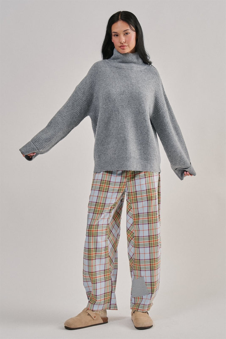 Plaid Barrel Leg Pant With Houndstooth Patch in Grey - Women's Wholesale Casual Pants | Trend Notes