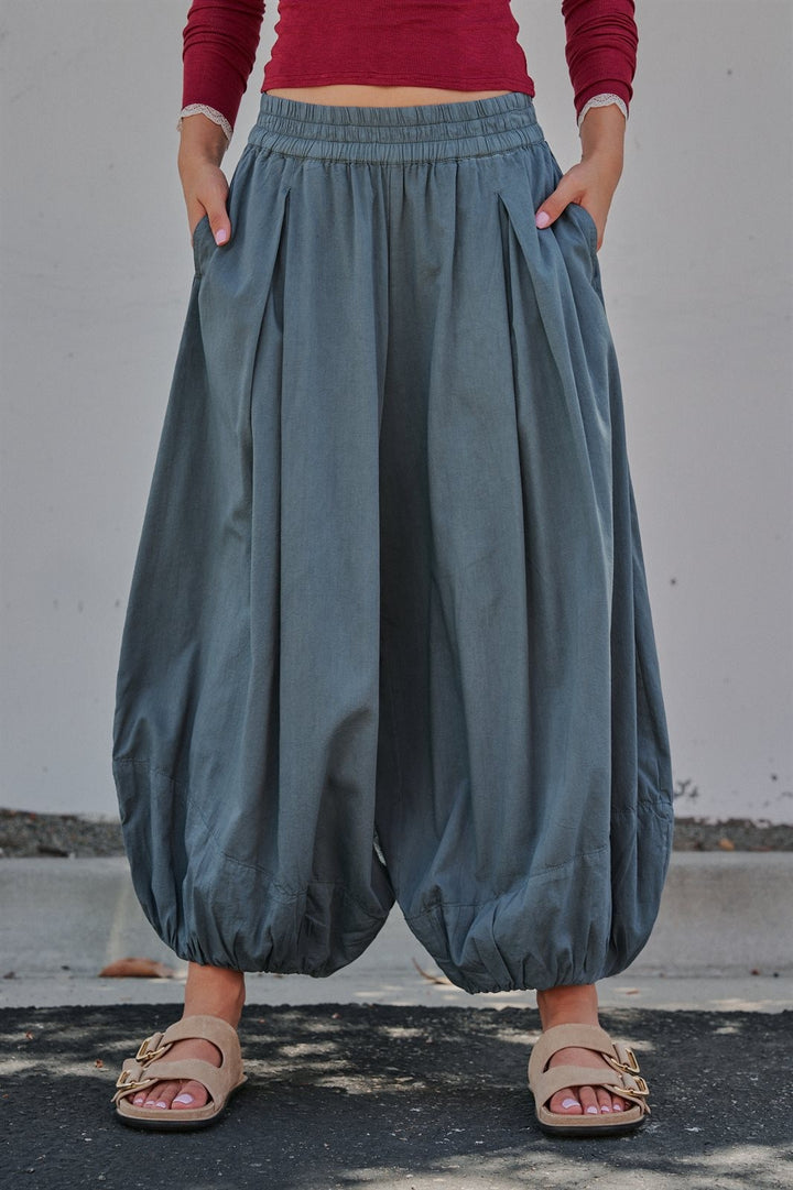 Balloon Hem Wide Leg Pants in Vintage Navy - Women's Wholesale Casual Pants | Trend Notes