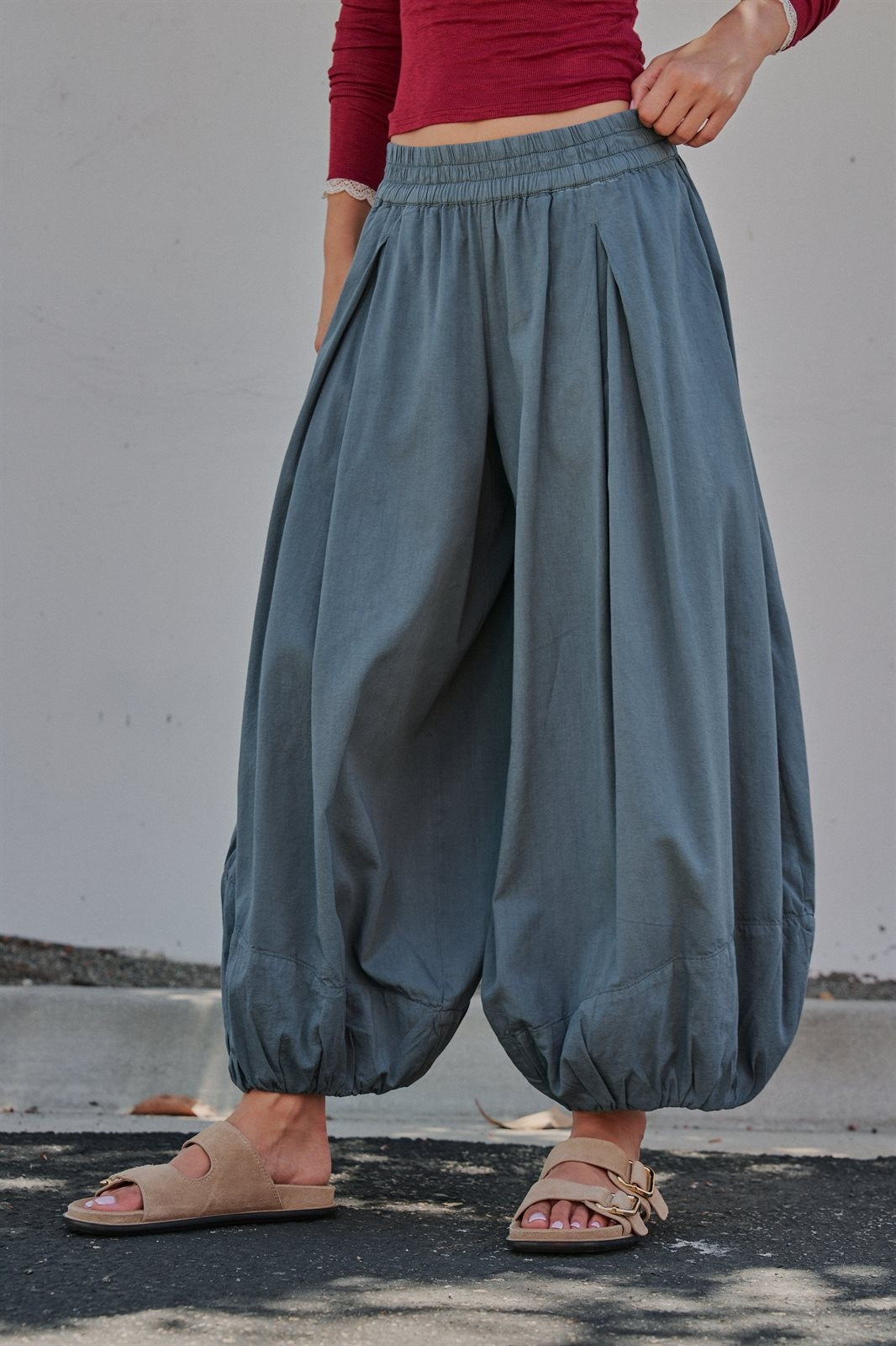 Balloon Hem Wide Leg Pants in Vintage Navy - Women's Wholesale Casual Pants | Trend Notes