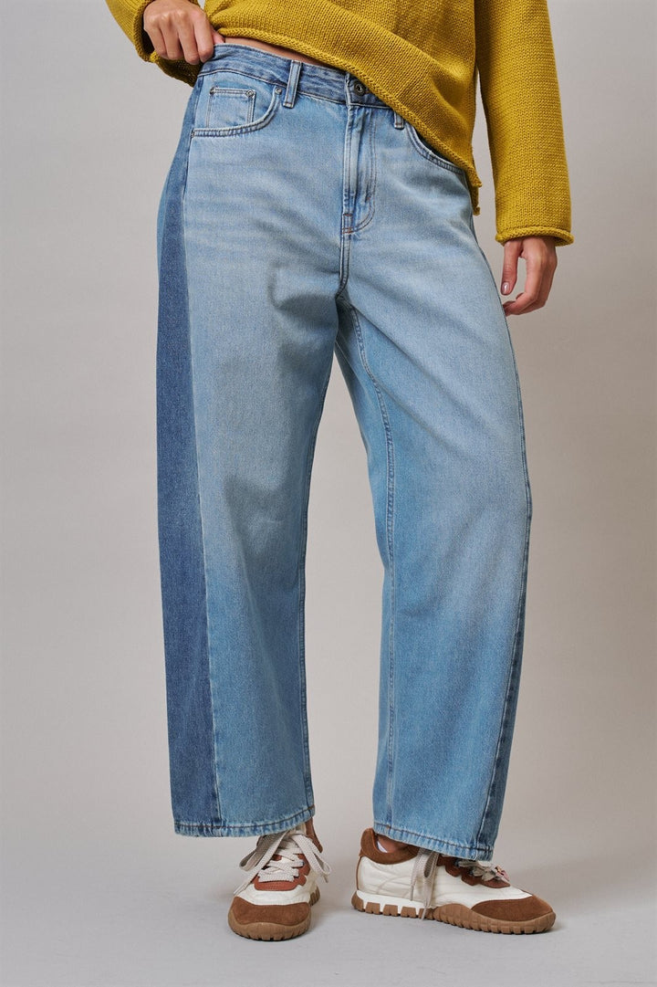 Two Tone Barrel Jeans Wide Leg High Rise Denim in Denim Blue - Women's Wholesale Barrel Jeans | Trend Notes