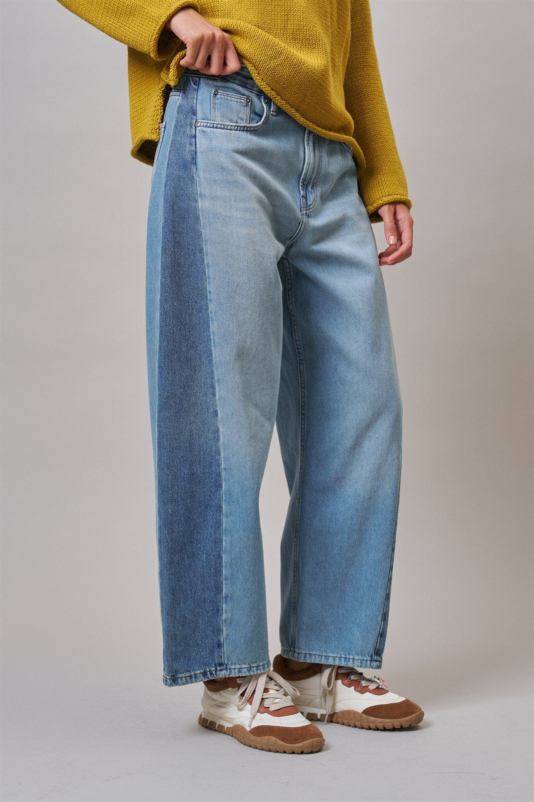 Two Tone Barrel Jeans Wide Leg High Rise Denim in Denim Blue - Women's Wholesale Barrel Jeans | Trend Notes