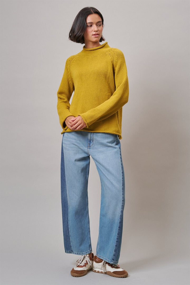 Two Tone Barrel Jeans Wide Leg High Rise Denim in Denim Blue - Women's Wholesale Barrel Jeans | Trend Notes
