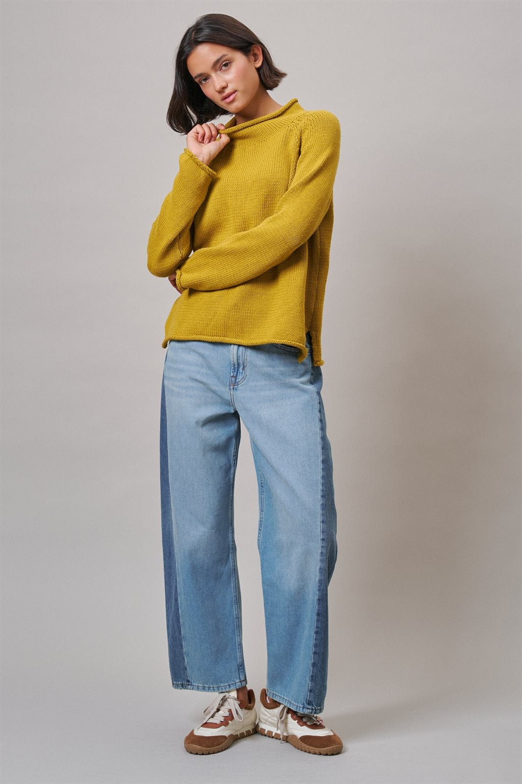 Two Tone Barrel Jeans Wide Leg High Rise Denim in Denim Blue - Women's Wholesale Barrel Jeans | Trend Notes