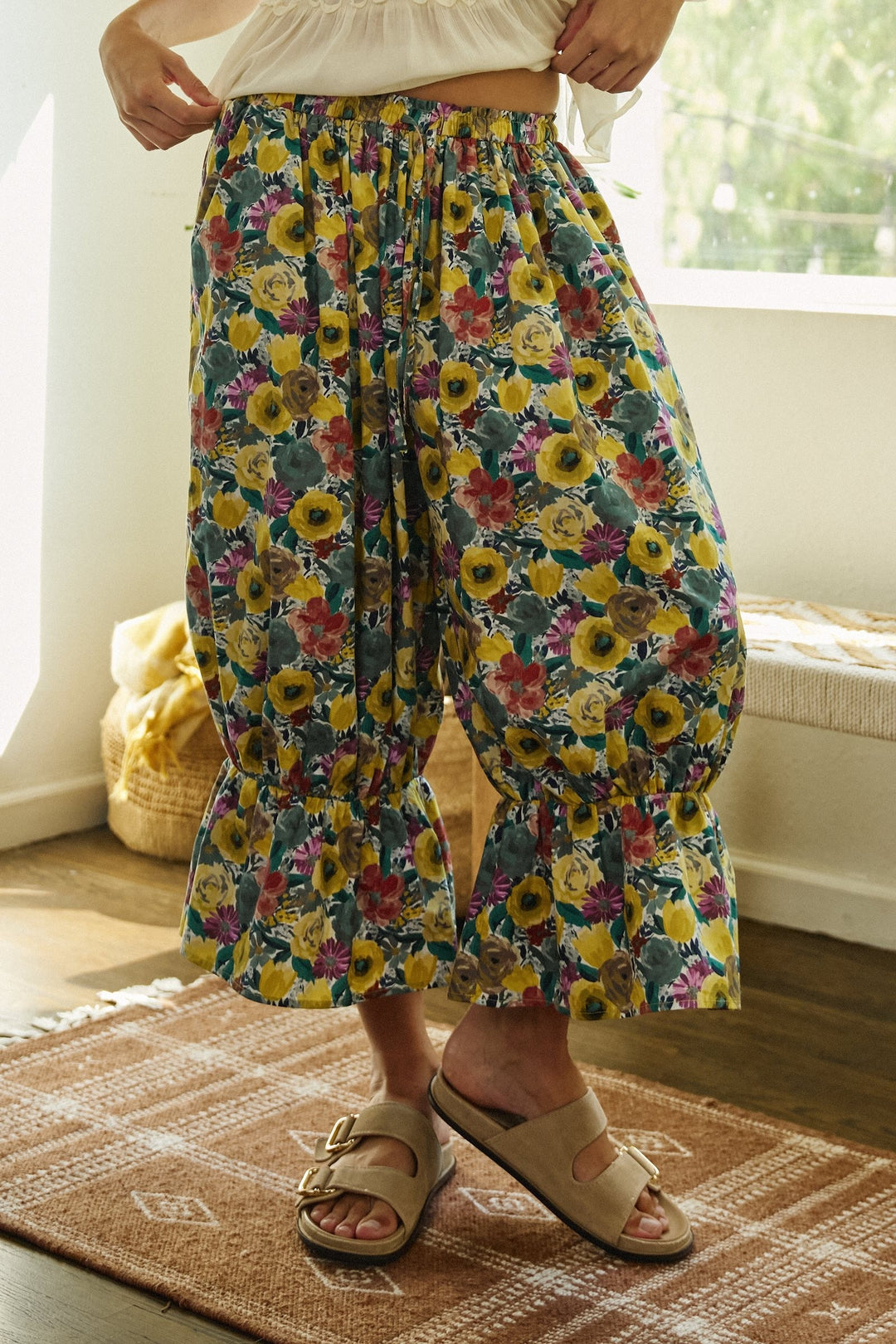 Painted Bloom Ruffle Balloon Pants in Green - Women's Wholesale Casual Pants | Trend Notes