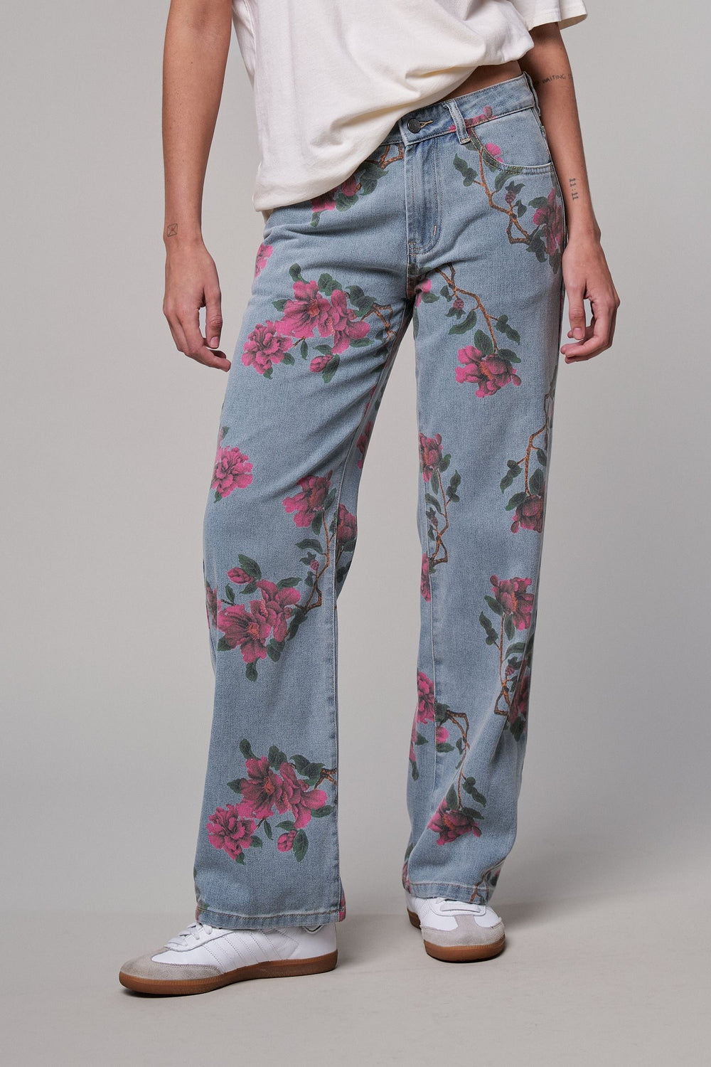 Rose Trellis Floral Wide Leg Jeans in Blue - Women's Wholesale Casual Pants | Trend Notes
