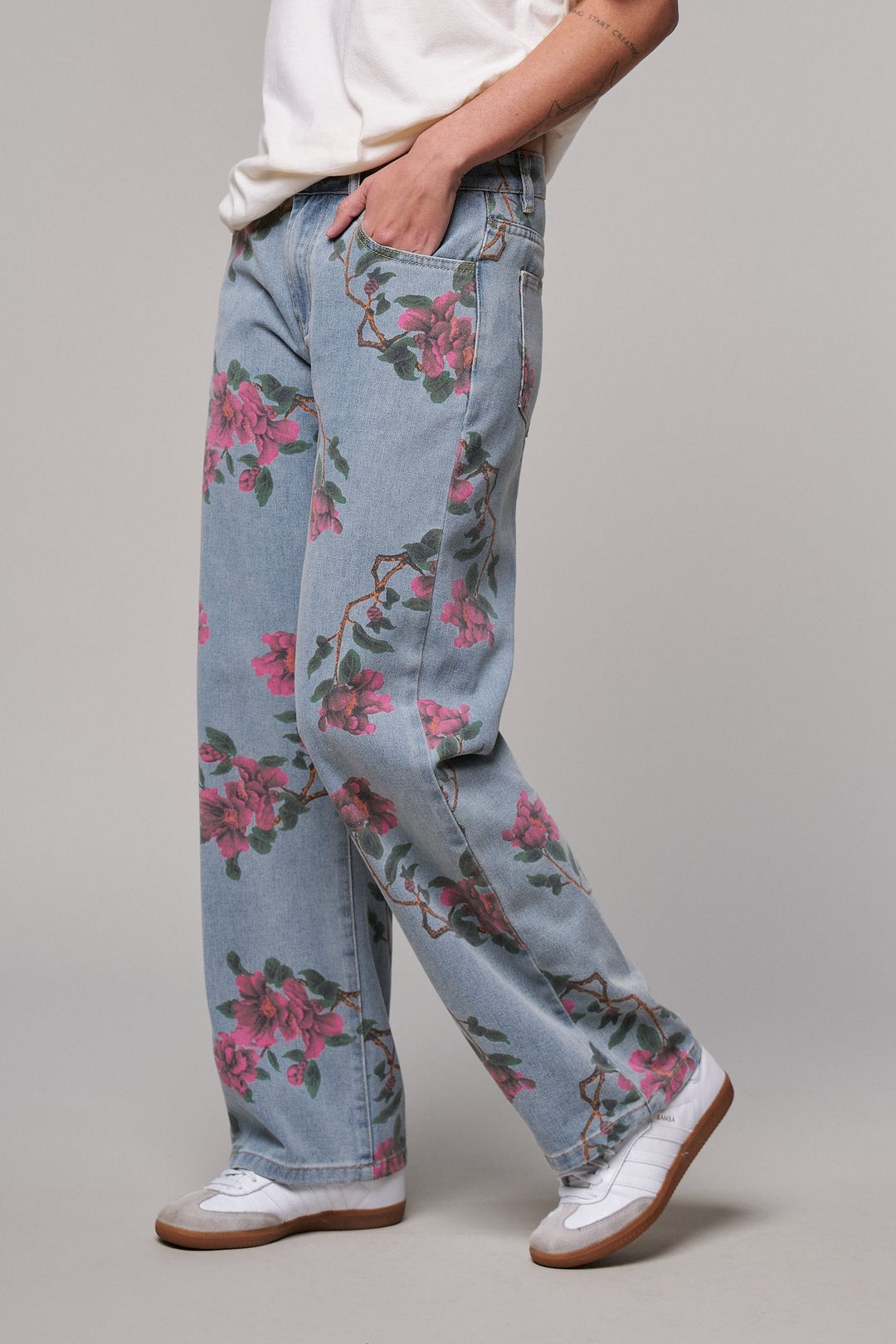 Rose Trellis Floral Wide Leg Jeans in Blue - Women's Wholesale Casual Pants | Trend Notes