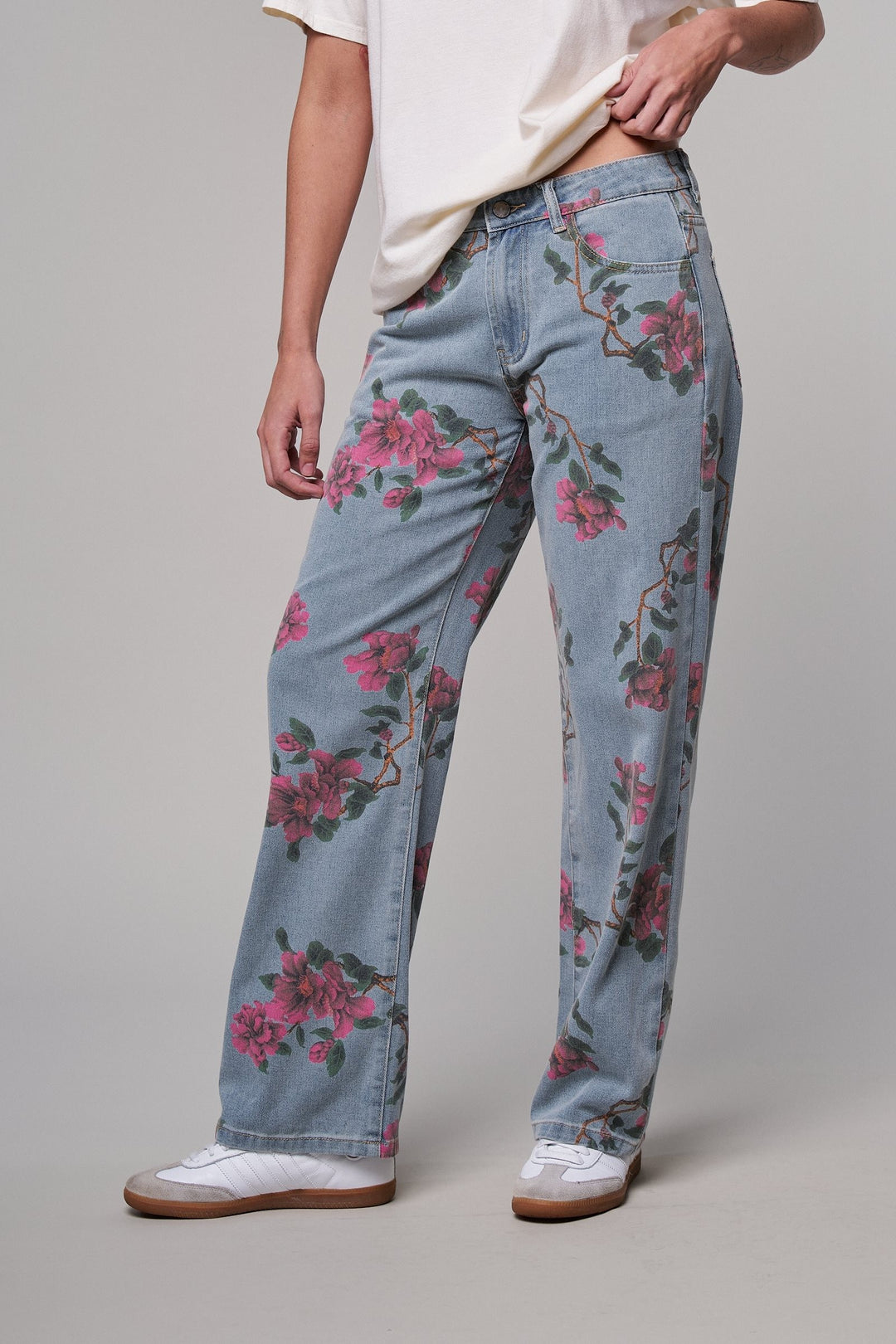 Rose Trellis Floral Wide Leg Jeans in Blue - Women's Wholesale Casual Pants | Trend Notes