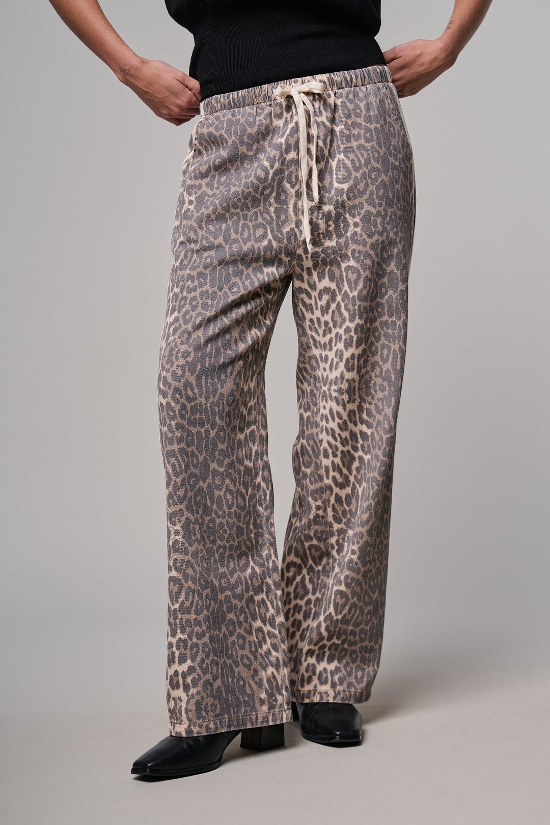 Wild Side Leopard Wide Leg Pants in Leopard - Women's Wholesale Casual Pants | Trend Notes