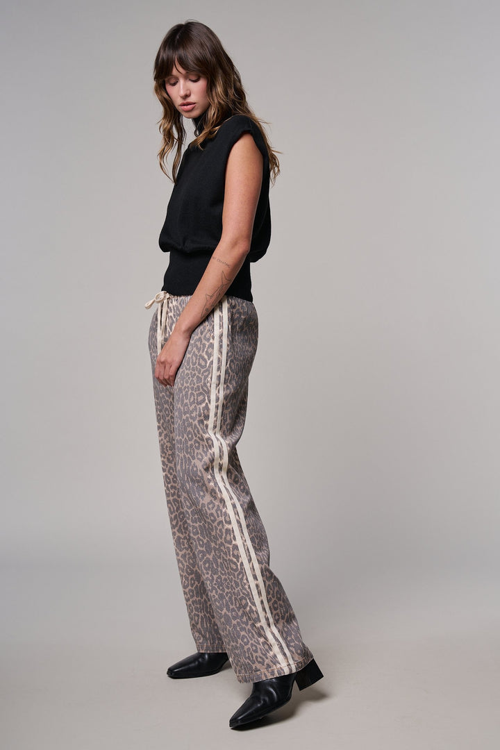 Wild Side Leopard Wide Leg Pants in Leopard - Women's Wholesale Casual Pants | Trend Notes