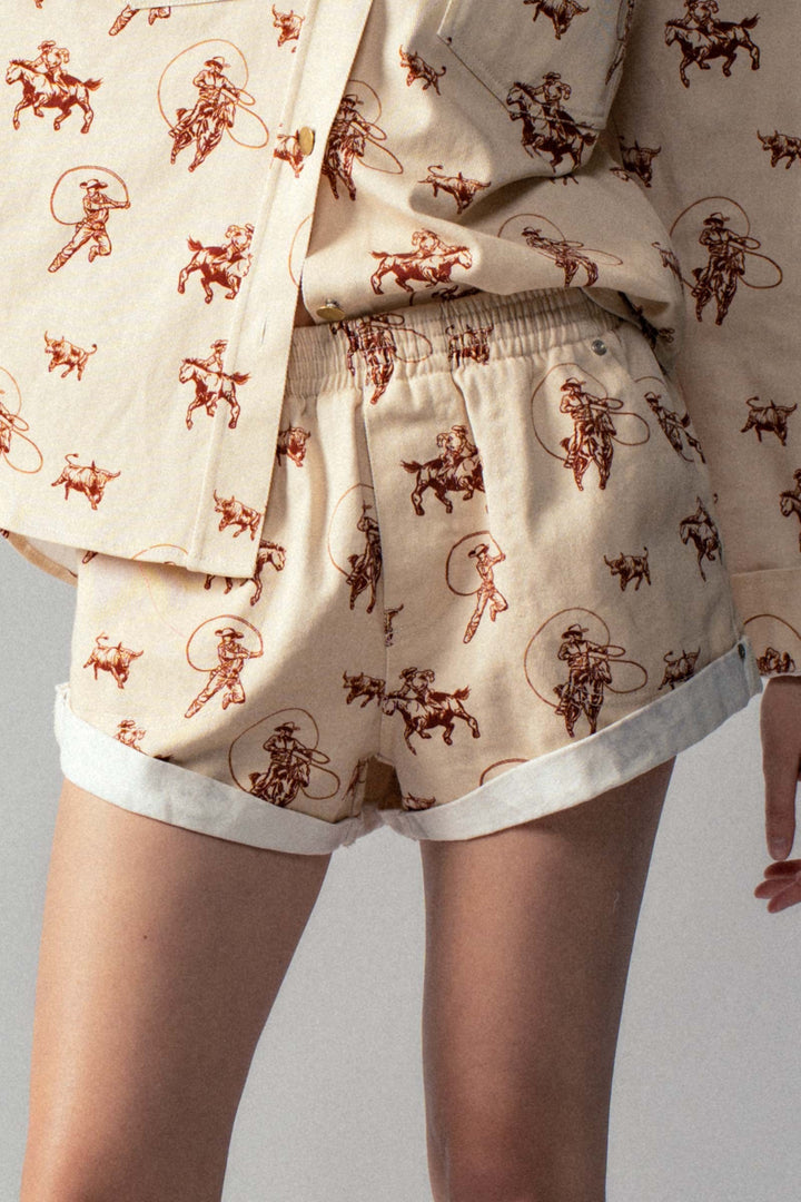 Rodeo Roundup Cuffed Shorts in Ivory - Women's Wholesale Shorts | Trend Notes