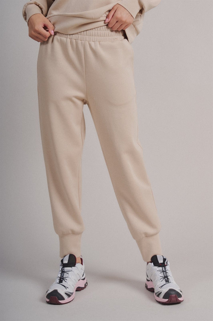 Scuba High Rise Joggers Sweatpants Pilates Athflow for Women in Sand - Women's Wholesale Fashion | Trend Notes