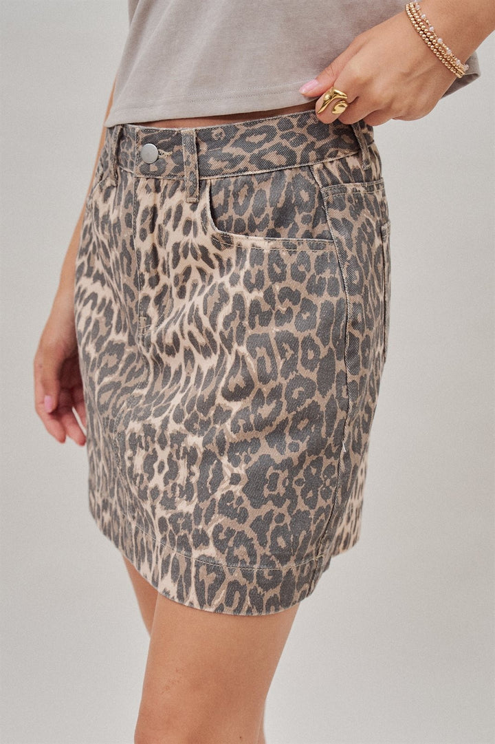 Leopard Print Twill A Line Mini Skirt with Pockets in Leopard - Women's Wholesale Skirts | Trend Notes