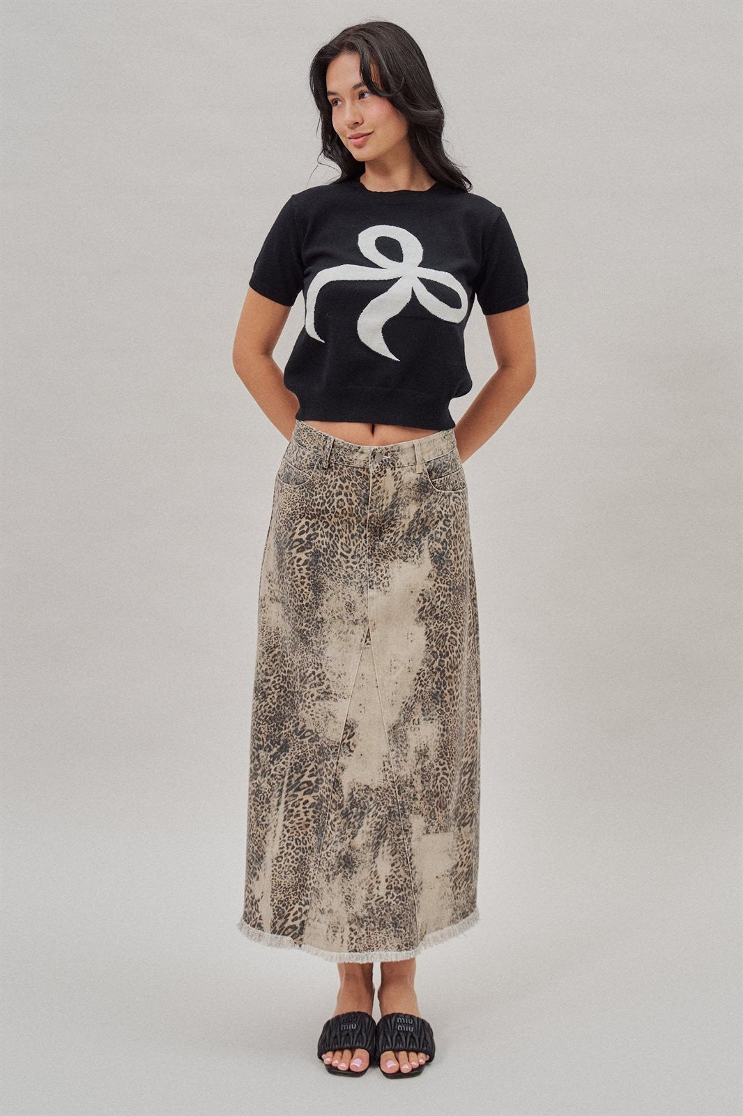 Leopard Print Vintage Wash Denim Maxi Skirt with Frayed Hem in Leopard - Women's Wholesale Skirts | Trend Notes