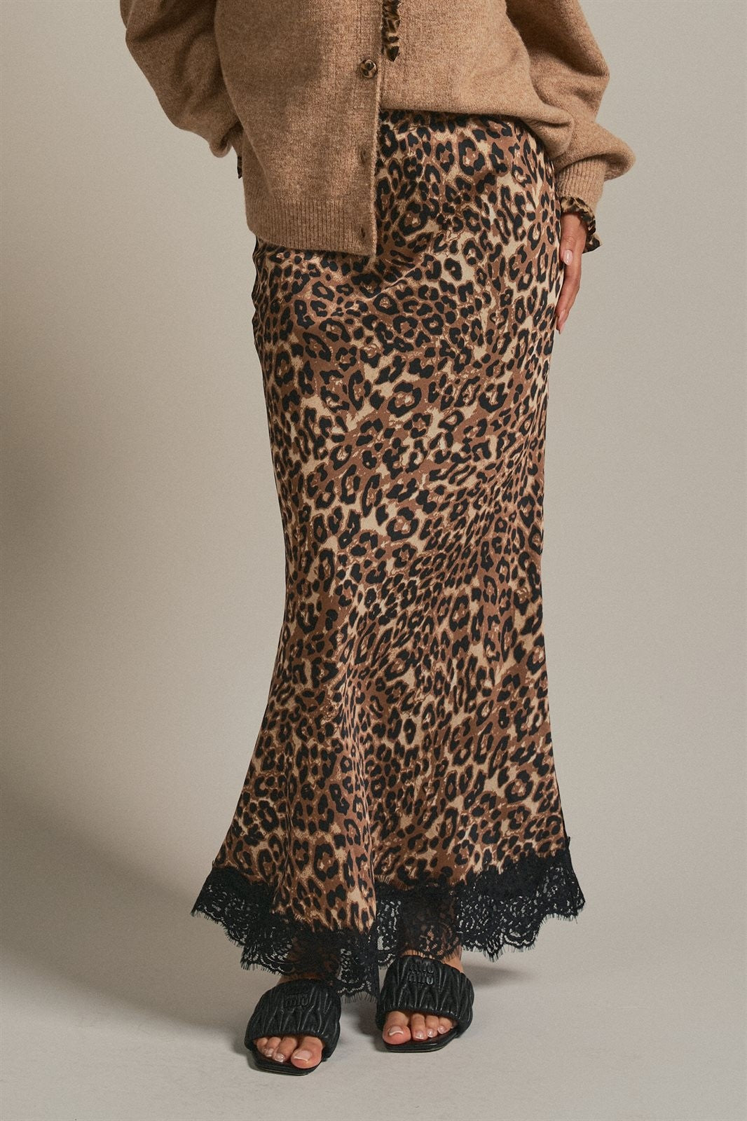 Leopard Print Lace Hem Maxi Skirt in Leopard - Women's Wholesale Skirts | Trend Notes