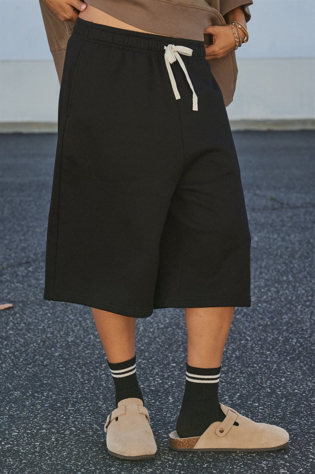 Cotton Fleece Drawstring Sweat Shorts in Black - Women's Wholesale Fashion | Trend Notes