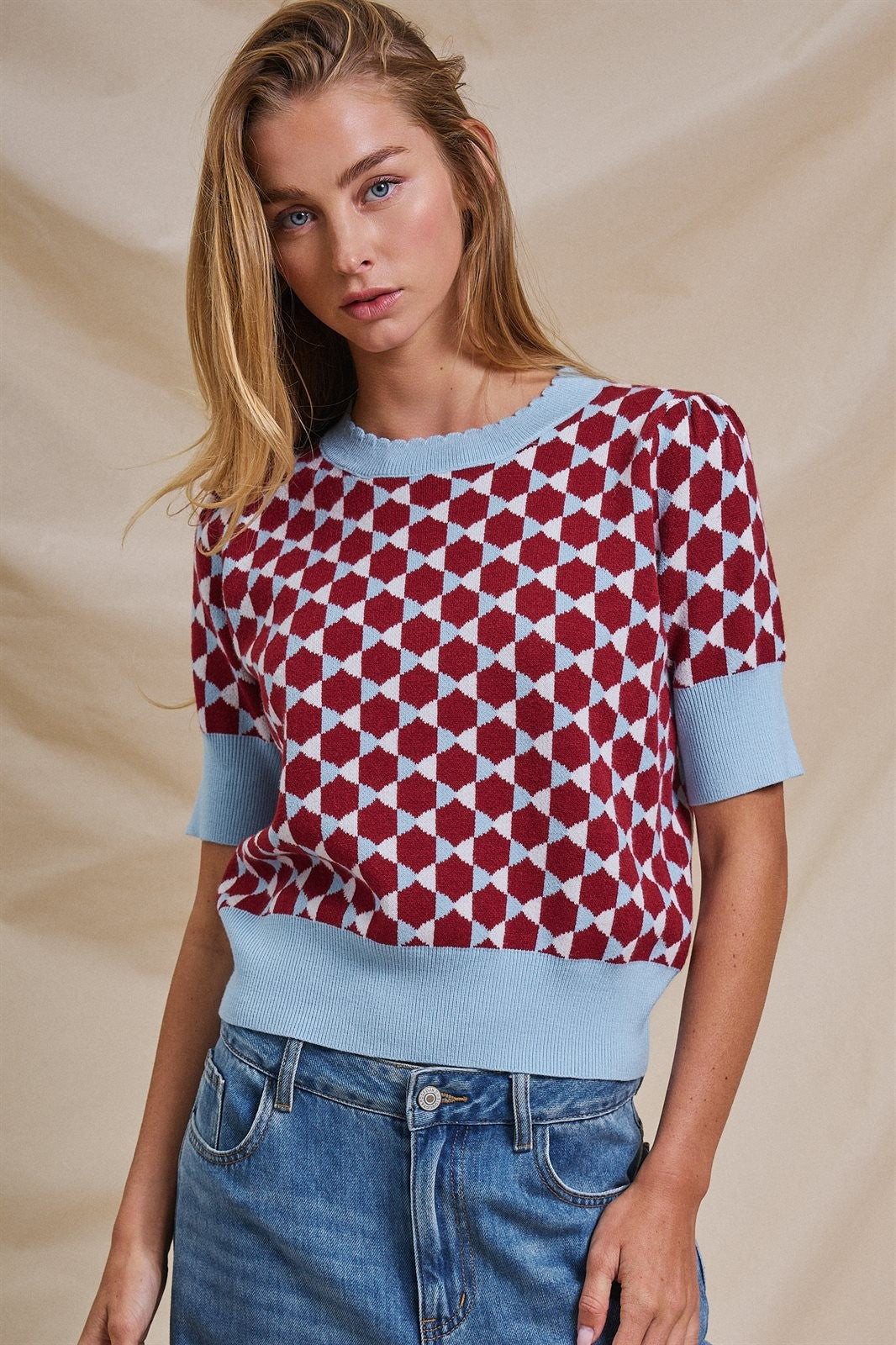 Vintage Diamond Contrast Knit Short Sleeve Sweater in Burgundy - Women's Wholesale Sweaters | Trend Notes