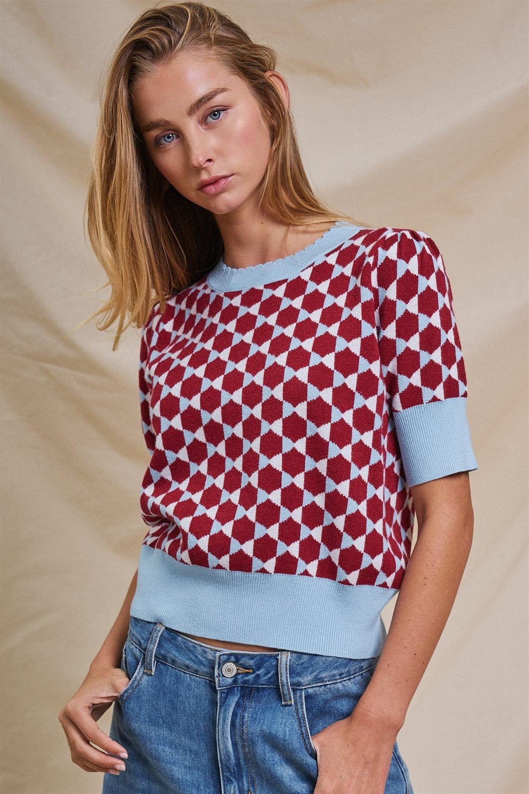 Vintage Diamond Contrast Knit Short Sleeve Sweater in Burgundy - Women's Wholesale Sweaters | Trend Notes