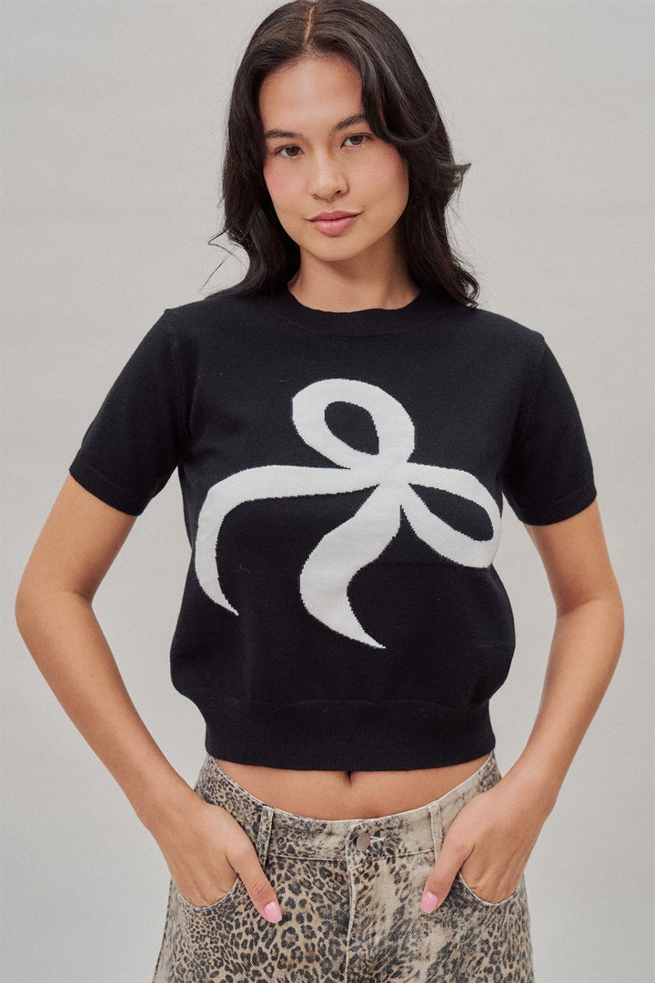 Bow Intarsia Short Sleeve Sweater Knit Tee in Black - Women's Wholesale Sweaters | Trend Notes