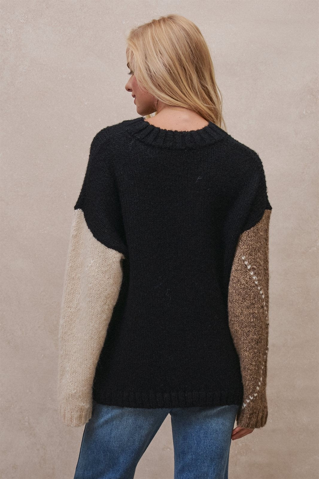 Oversized Argyle Colorblock Crewneck Sweater in Taupe/black - Women's Wholesale Sweaters | Trend Notes