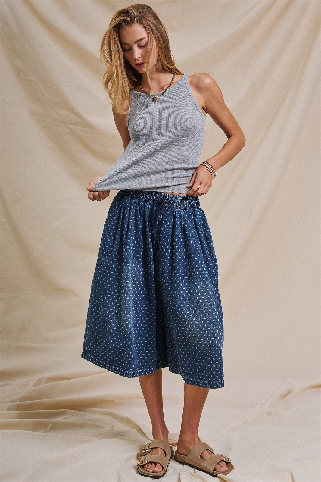 Ribbed Knit Sleeveless Tank Top in Heather Grey in Grey - Women's Wholesale Fashion | Trend Notes