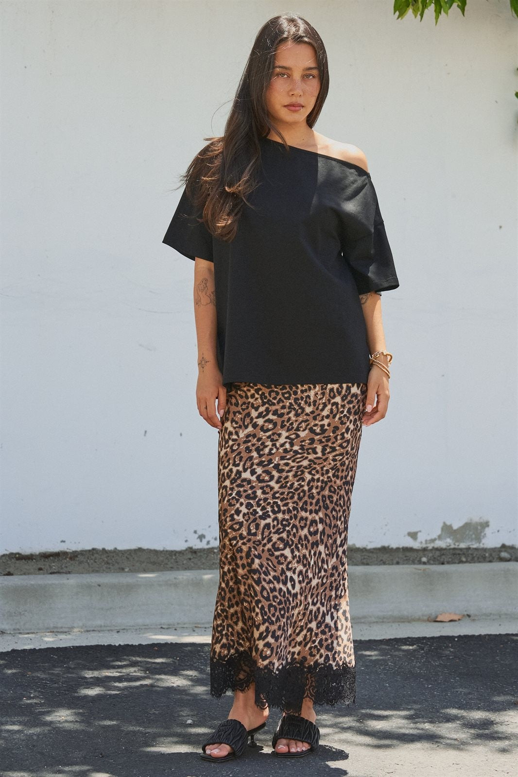 One Shoulder Short Sleeve Top in Black - Women's Wholesale Fashion | Trend Notes