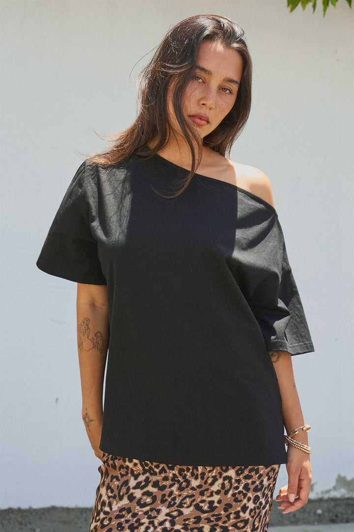 One Shoulder Short Sleeve Top in Black - Women's Wholesale Fashion | Trend Notes