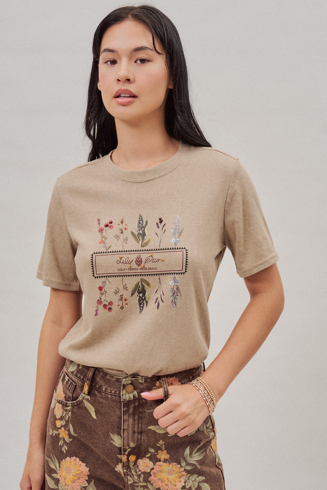 Botanical Floral Embroidered Tee in White - Women's Wholesale T-Shirts & Polos | Trend Notes
